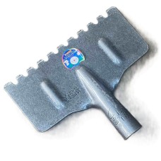 Мөс цохигч шүдтэй жижиг