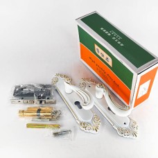 Модон хаалганы бариултай цоож C01